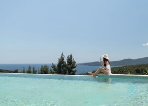 Outdoor pool - Exclusive Villas Pappas (Sithonia)