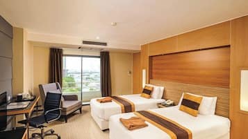 1 bedroom, desk, free WiFi, bed sheets