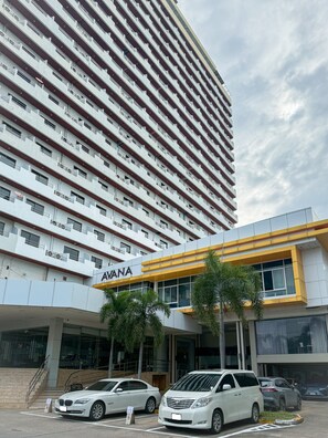 Front of property - Avana Residence (Bangkok)