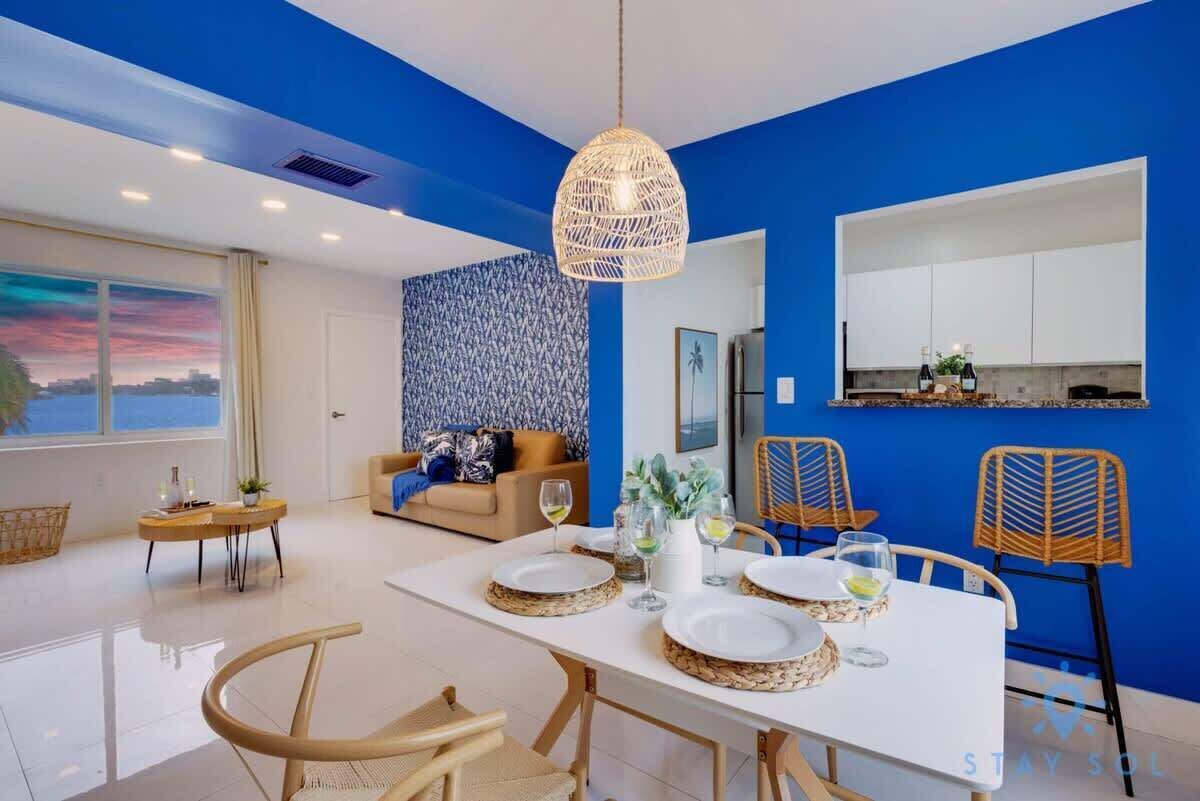 Téléviseur, bureau