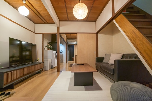 Classic House, Balcony | Living area