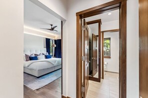 4 bedrooms, desk, iron/ironing board, travel crib