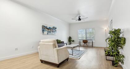 CozySuites Chandler 2BR with 2 pools + Jacuzzi! 11