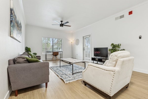 CozySuites Chandler 2BR with 2 pools + Jacuzzi! 11