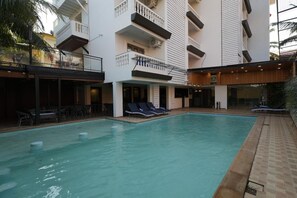 Piscine extérieure