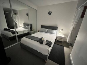 2 chambres, bureau, fer et planche à repasser, Wi-Fi gratuit