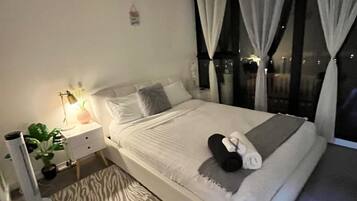 2 bedrooms, desk, iron/ironing board, free WiFi