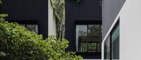 Comfort-Villa, Poolblick | Blick auf das Wasser