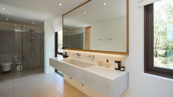 Luxury Villa, 4 Bedrooms, Private Pool | Bathroom