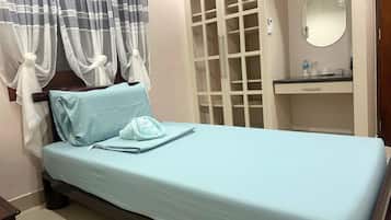 Free WiFi, bed sheets