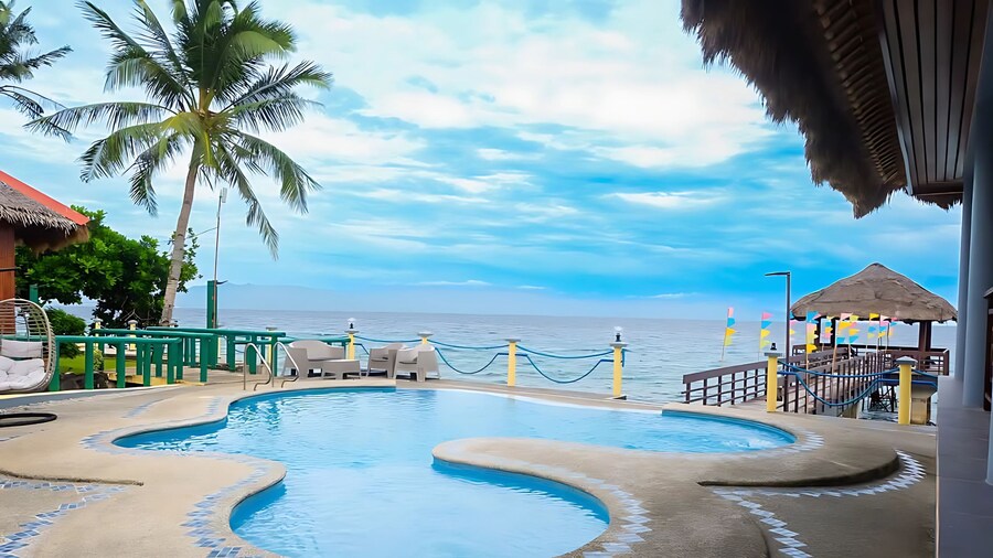 Blue Deep Resort powered by Cocotel