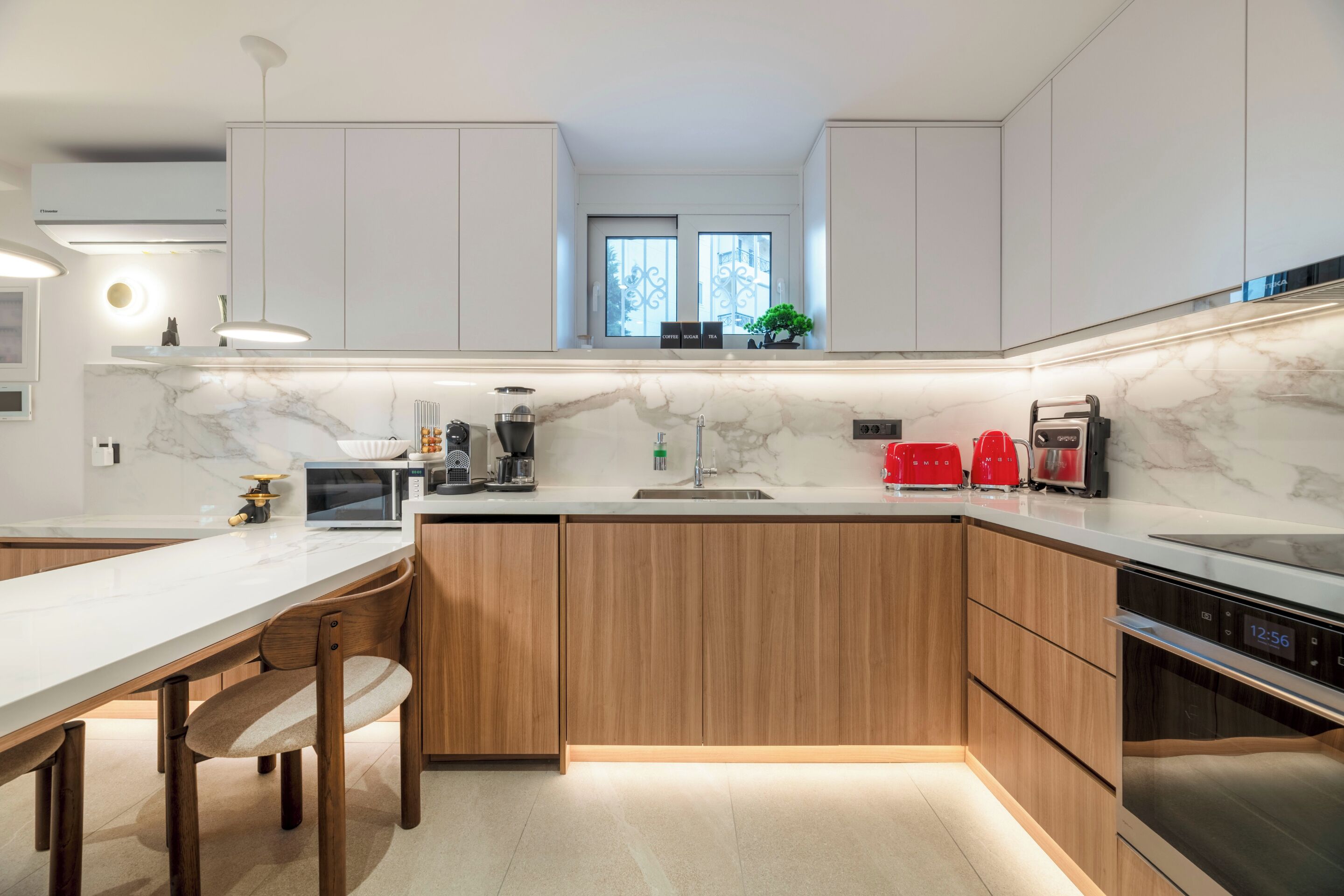 Standard Apartment, Garden View | Private kitchen | Full-sized fridge, microwave, oven, stovetop