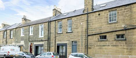 Bagian depan properti