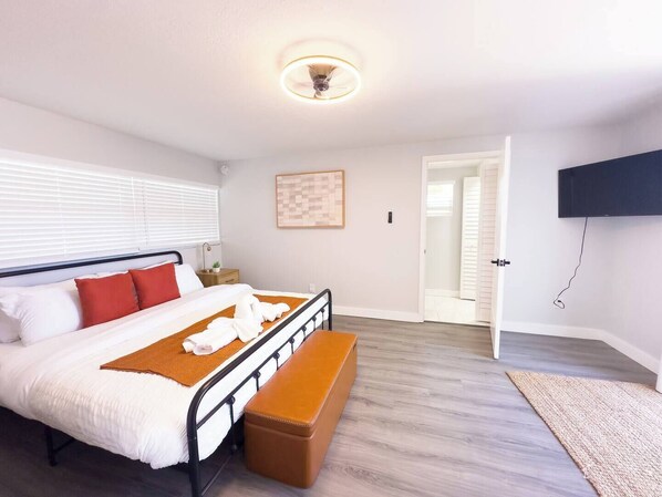 4 bedrooms, iron/ironing board, travel crib, free WiFi