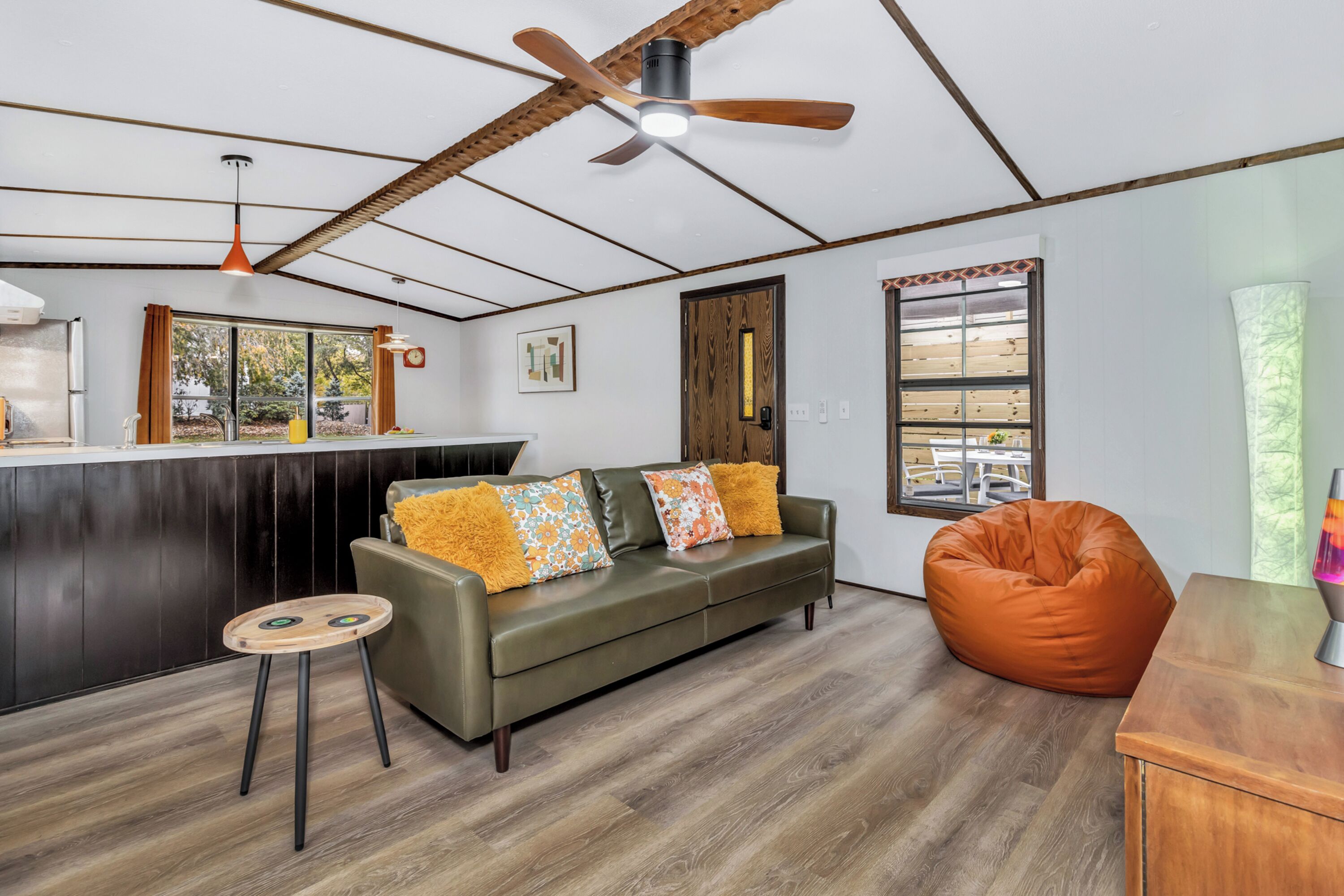 Signature House, 2 Bedrooms, Pets allowed | Living room | 55-inch Smart TV with cable channels