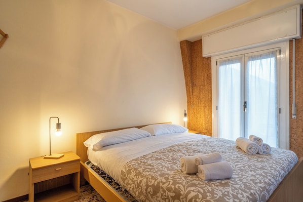 2 habitaciones, wifi gratis y ropa de cama 