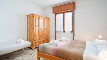 2 bedrooms, free WiFi, bed sheets