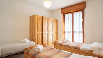 2 bedrooms, free WiFi, bed sheets