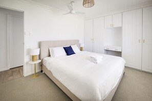 3 bedrooms, iron/ironing board, travel cot, WiFi - The House - Dunsborough (Dunsborough)