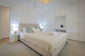 3 bedrooms, iron/ironing board, travel cot, WiFi