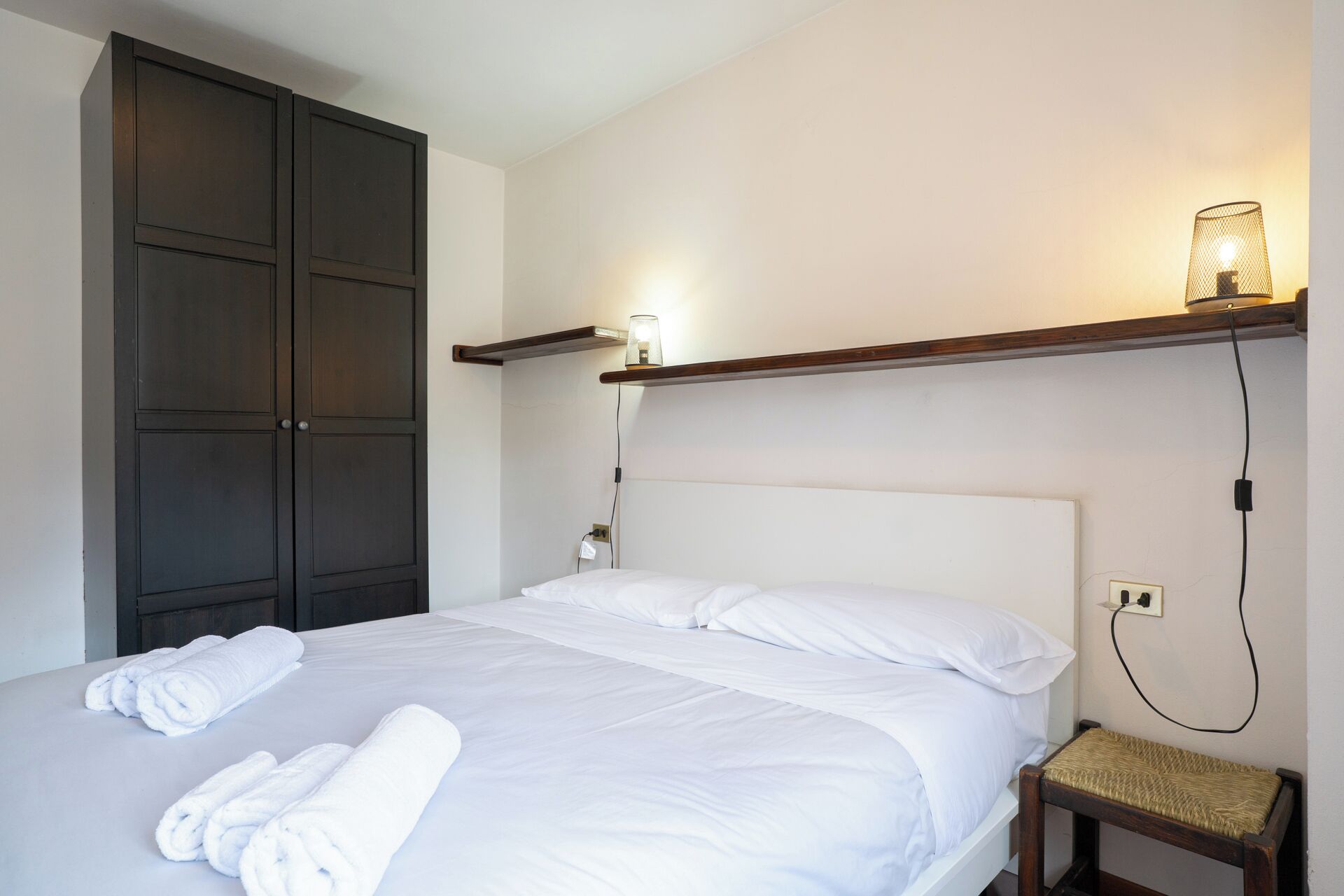 1 habitación y ropa de cama 
