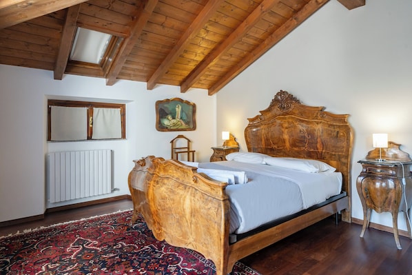 3 bedrooms, free WiFi, bed sheets