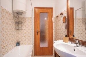 Hair dryer, bidet, towels