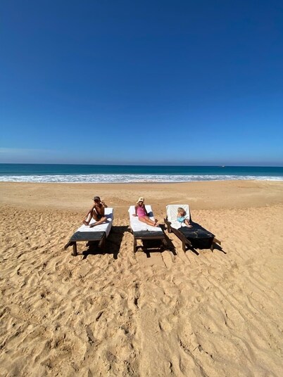 Beachfront Family Getaway – Relax and Enjoy Safe, Fun-filled Days by the Sea