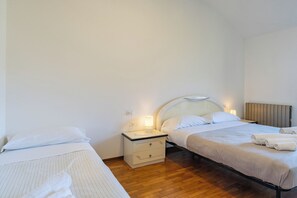 1 chambre, accès au Wi-Fi (inclus), literie fournie