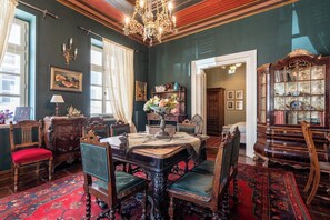 Apartment, Smoking | 5 bedrooms - Seaside Neoclassical Property in Vaporia Ermoupoli (Syros)