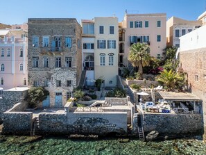 Apartment, Smoking | 5 bedrooms - Seaside Neoclassical Property in Vaporia Ermoupoli (Syros)