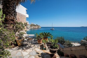 Apartment, Smoking - Seaside Neoclassical Property in Vaporia Ermoupoli (Syros)