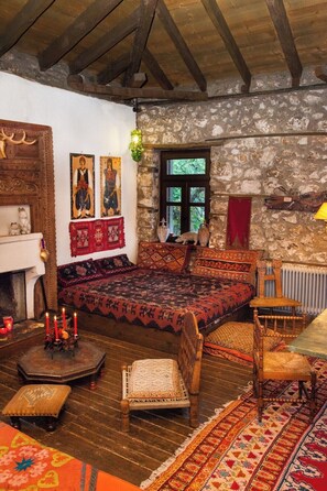 Rumah, Boleh Merokok | 2 kamar tidur