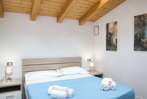 2 bedrooms, free WiFi, bed sheets