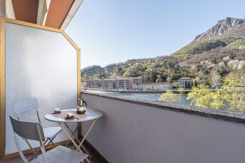 Lecco Lakefront Retreat