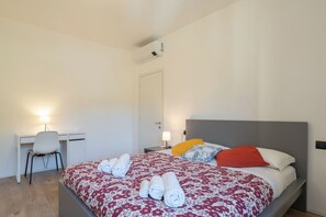 1 bedroom, free WiFi, bed sheets - Lecco Lakefront Retreat (Lecco)