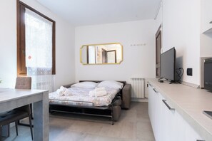 Accès au Wi-Fi (inclus), literie fournie