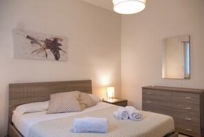 3 bedrooms, free WiFi, bed sheets