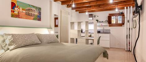1 bedroom, iron/ironing board, WiFi, bed sheets