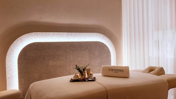 Een sauna, 1 behandelingsruimte
