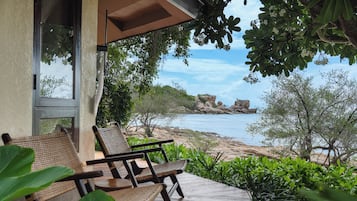 Villa Deluxe, 1 cama King size, vista a la playa | Terraza o patio