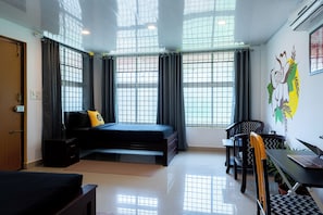 Deluxe Cottage | Blackout drapes, iron/ironing board, free WiFi, bed sheets - The Hosteller Coorg, Madikeri (Somvarpet)