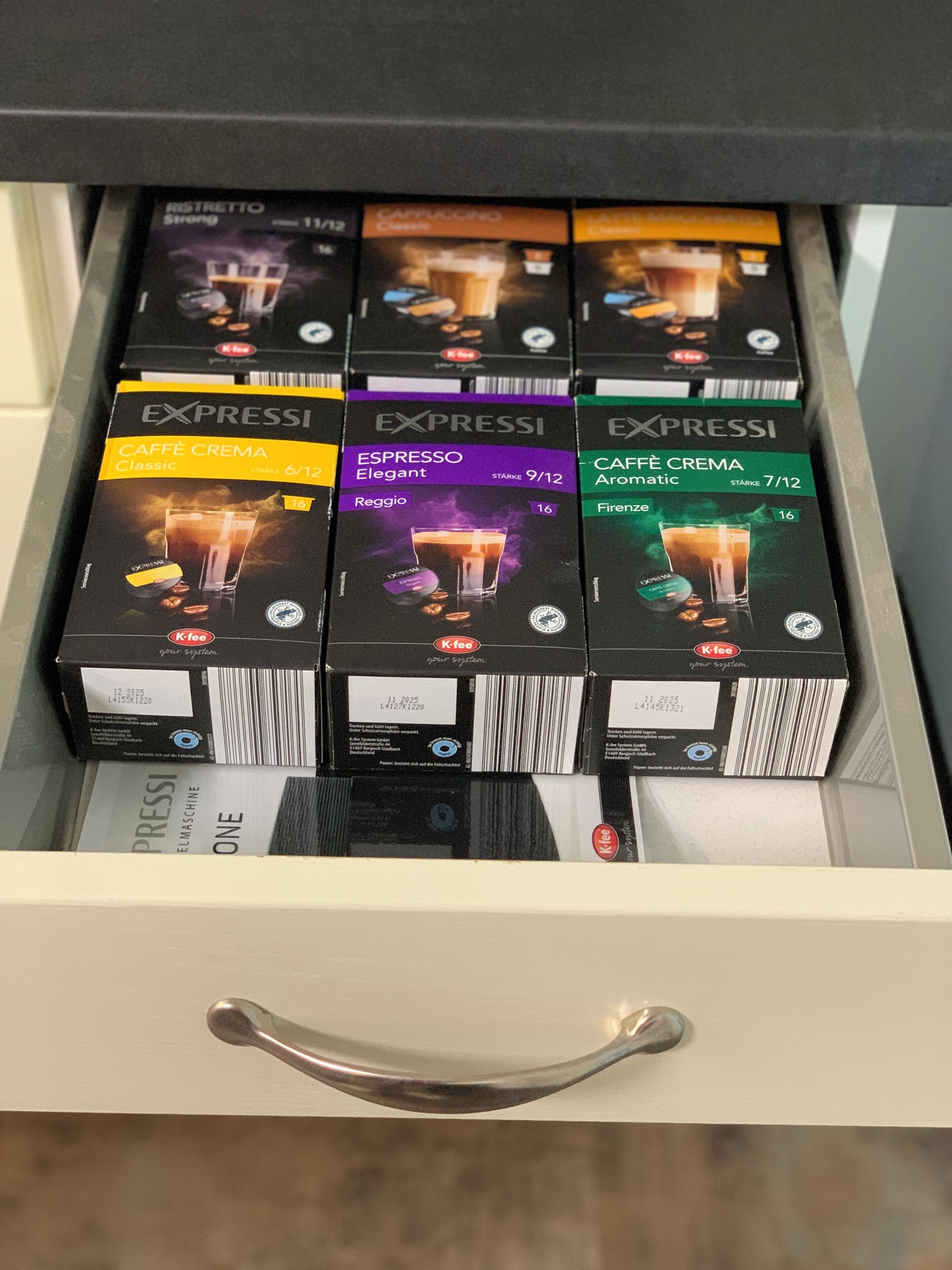 Kaffeemaschine von Expressi: Kapseln im lokalen Supermarkt verfügbar