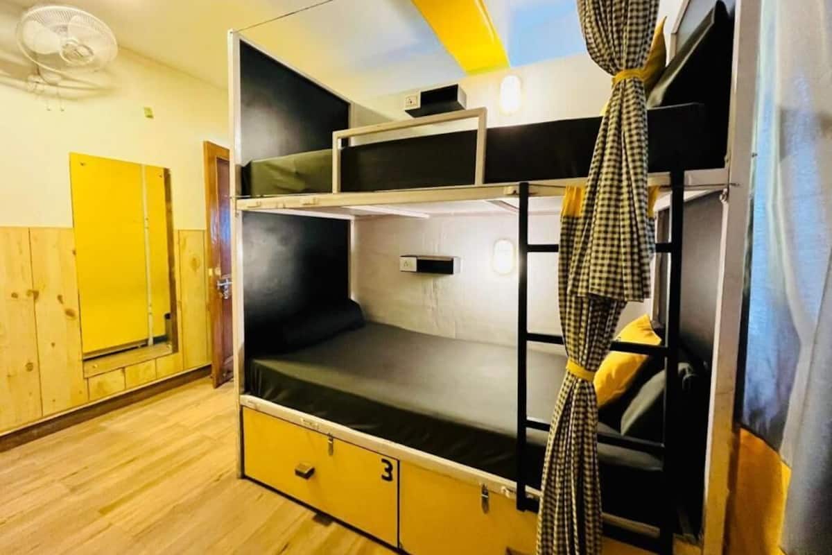 Bed in 2 Bed Mixed Dormitory x A block