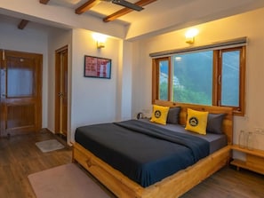Deluxe Double Room with Valley View x A block - The Hosteller Mussoorie, Mall Road (Uttarakhand)