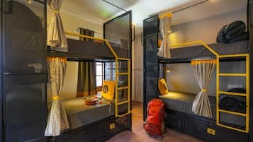 Bed in 6 Bed Mixed Dormitory x B Block | Free WiFi, bed sheets