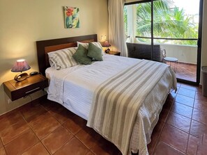 2 slaapkamers, een kluis op de kamer, gratis wifi, beddengoed