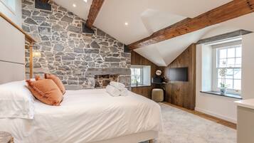 Habitación de lujo doble, 1 cama doble | Ropa de cama de alta calidad, minibar, caja fuerte y cortinas opacas