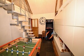 غرفة الألعاب