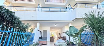 Lopimar Beach Townhouse